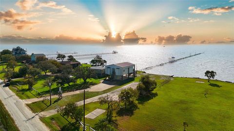 Photo of 5330 Bayside Drive, Baytown, TX 77523 (MLS # 34980086)