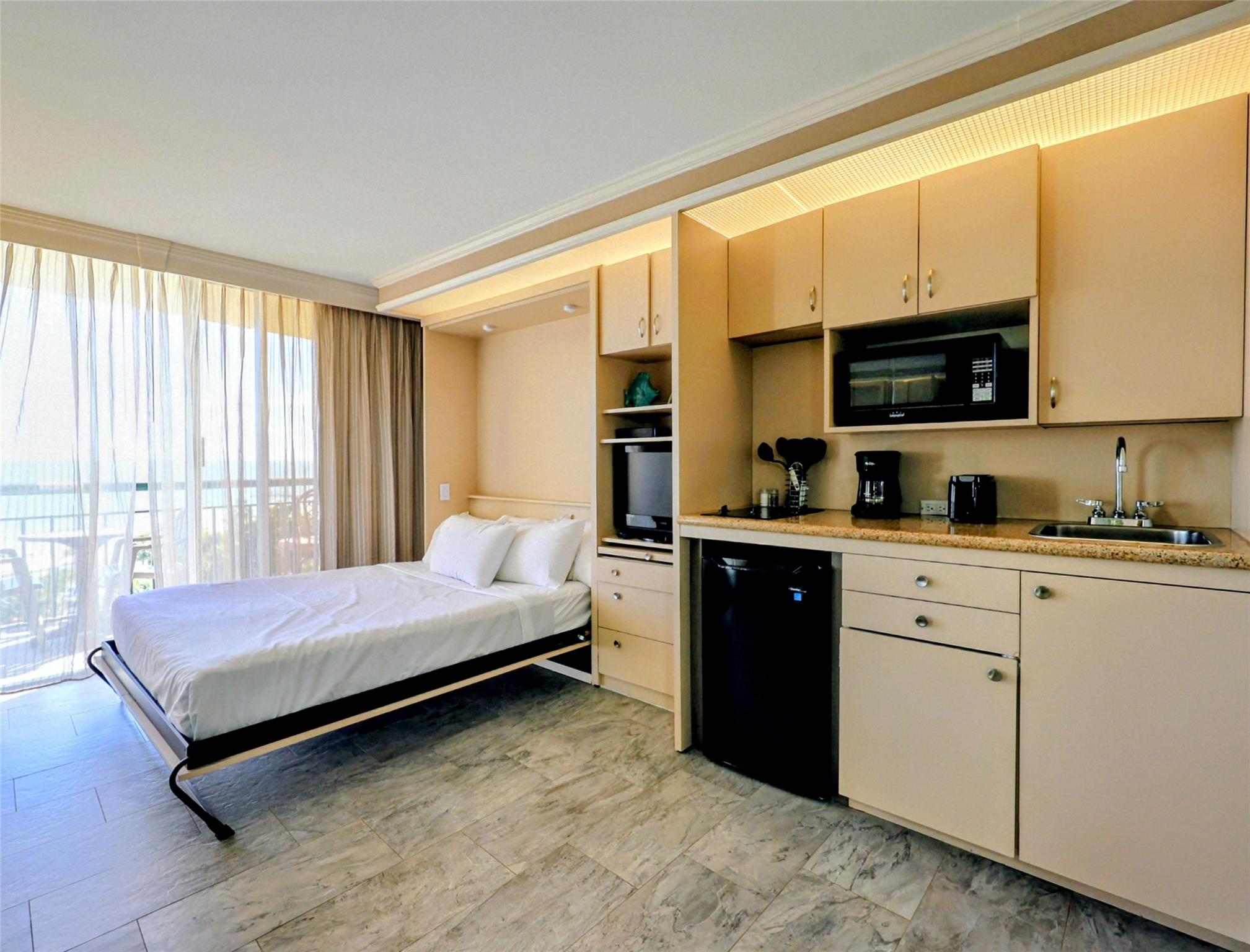 5220 Seawall Boulevard 738D