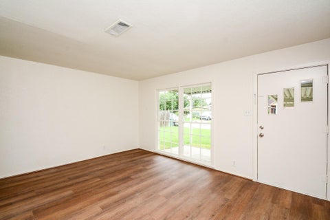 Tiny photo for 1302 Lamesa Avenue, Pasadena, TX 77506 (MLS # 30589037)