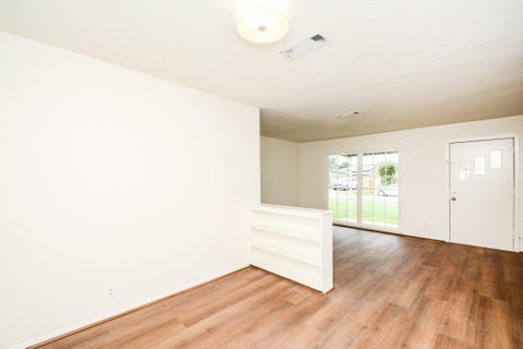 Tiny photo for 1302 Lamesa Avenue, Pasadena, TX 77506 (MLS # 30589037)
