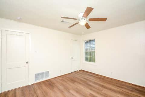 Tiny photo for 1302 Lamesa Avenue, Pasadena, TX 77506 (MLS # 30589037)