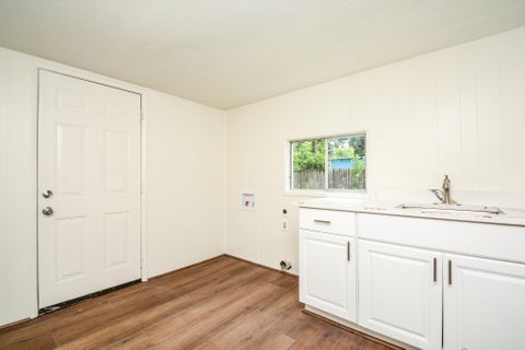 Tiny photo for 1302 Lamesa Avenue, Pasadena, TX 77506 (MLS # 30589037)
