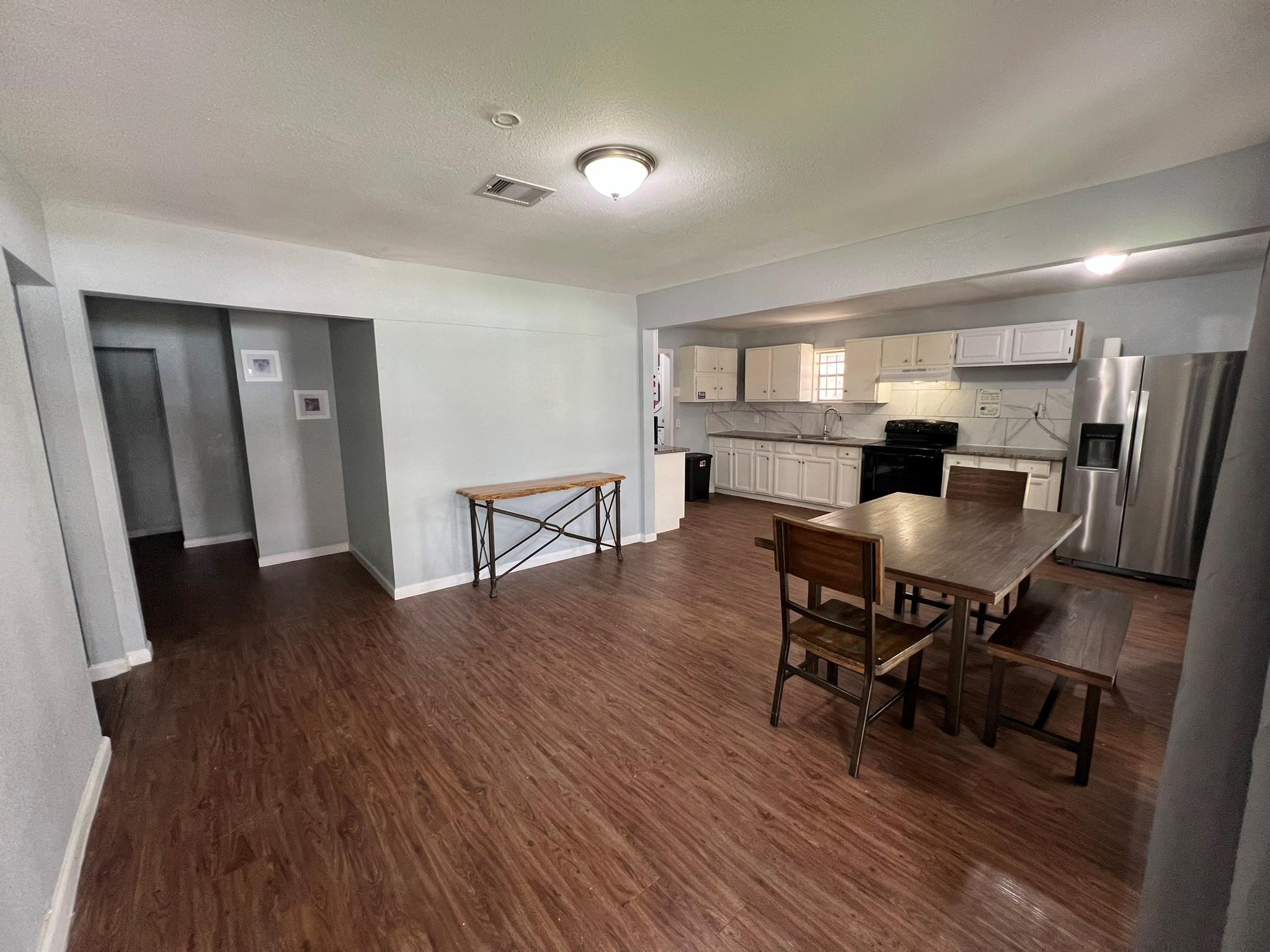 1005 Bank Drive