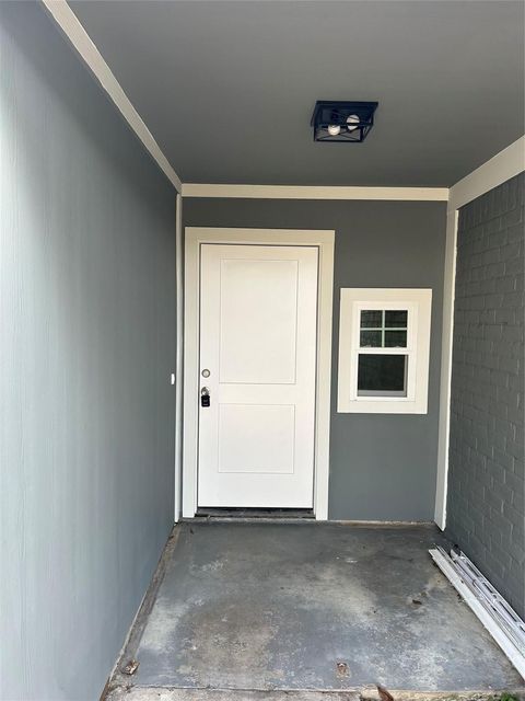 Photo of 11719 Pender Lane, Houston, TX 77477 (MLS # 20614749)