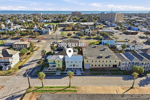 Multifamily For Sale - 2005 Sealy Street<br/> Galveston, TX 77550