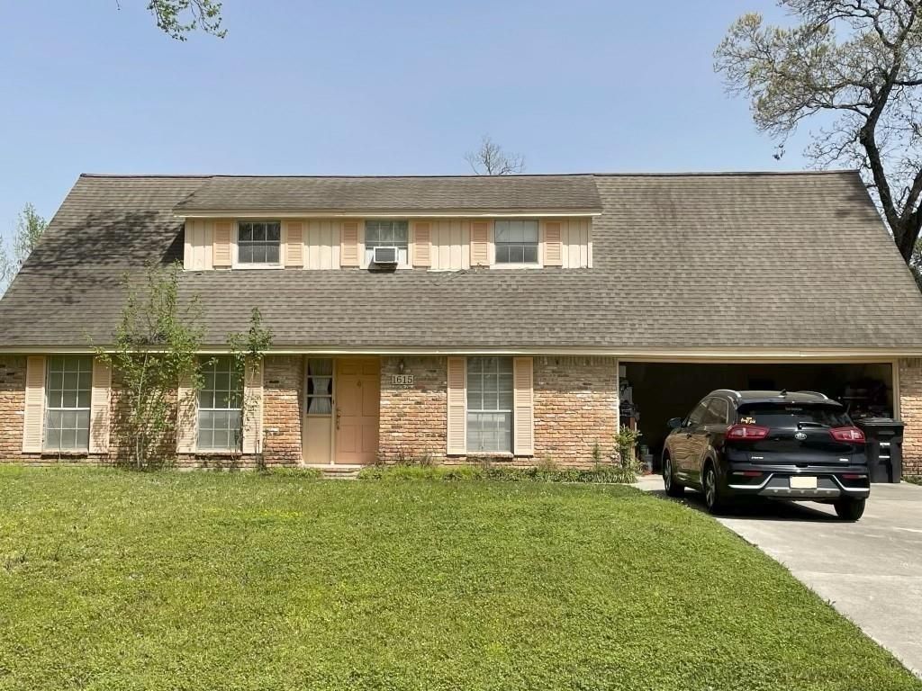 Photo of 1615 Hill Top Lane, Houston, TX 77339 (MLS # 46619450)