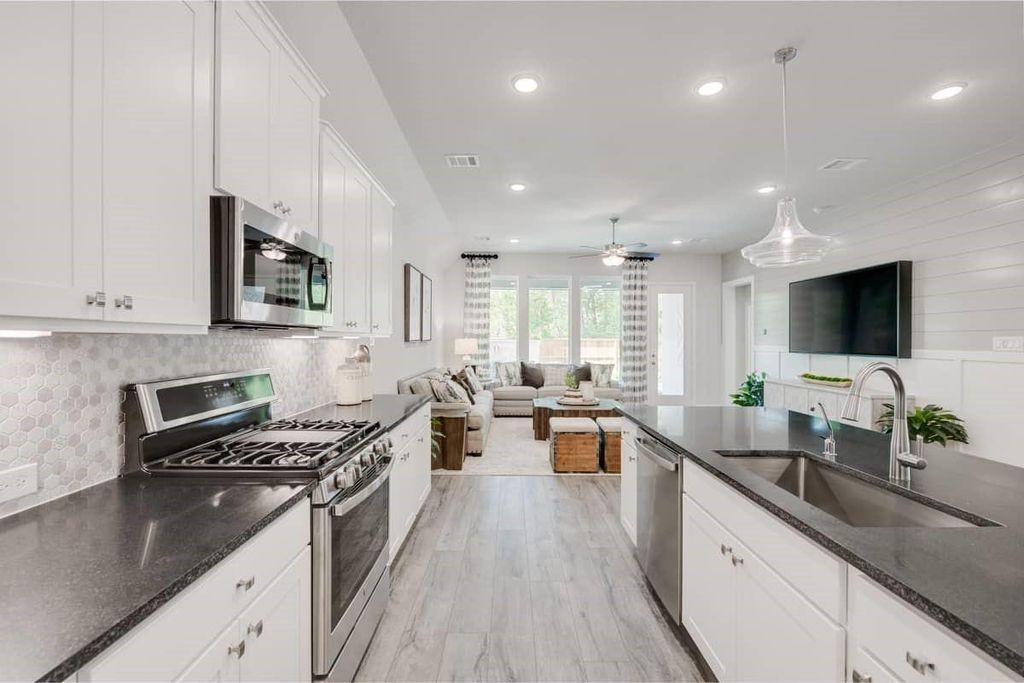 Photo of 17819 Quartz Springs Lane, Tomball, TX 77377 (MLS # 41157106)