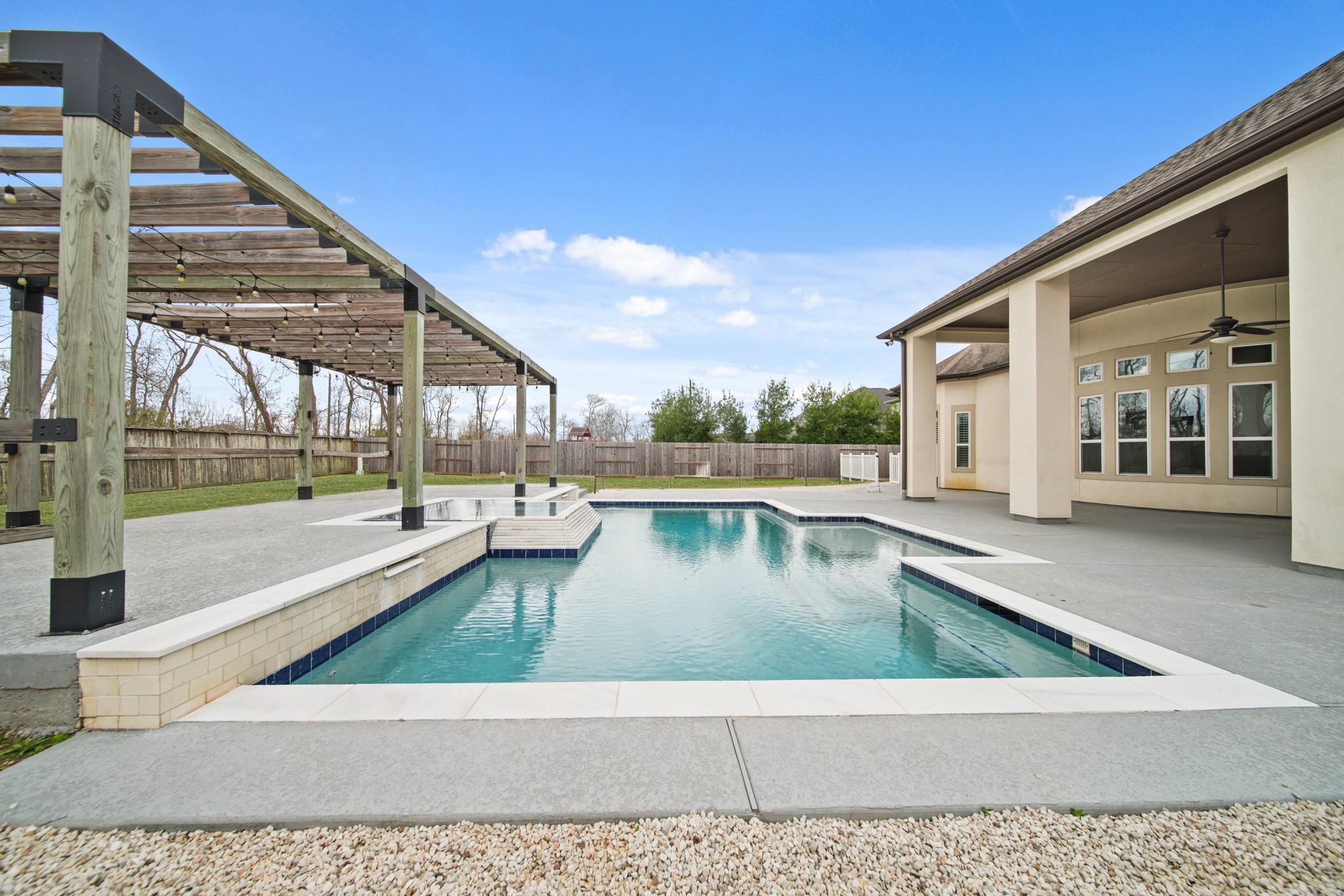 9502 Plaza Terrace Drive