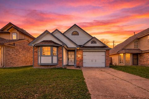 Photo of 16114 Canaridge Drive, Houston, TX 77053 (MLS # 22393092)