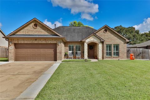 Photo of 2543 Turberry Drive, West Columbia, TX 77486 (MLS # 89287445) Photo of 2543 Turberry Drive, West Columbia, TX 77486 (MLS # 89287445)