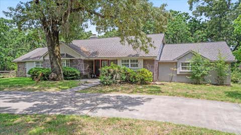 Homes For Rent - 9502 Rolling Oaks Drive<br/> Tomball, TX 77375
