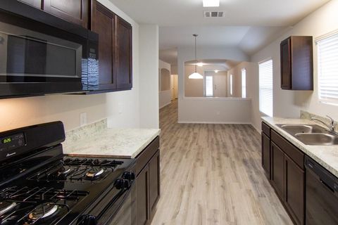 Photo of 910 Dancing Sun Court, Baytown, TX 77521 (MLS # 20401757)