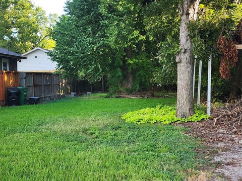 Photo of 3310 Hadley Street, Houston, TX 77004 (MLS # 94109771)