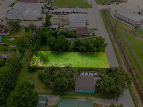 Vacant Land For Sale - 1826 Zapata Street<br/> Freeport, TX 77541