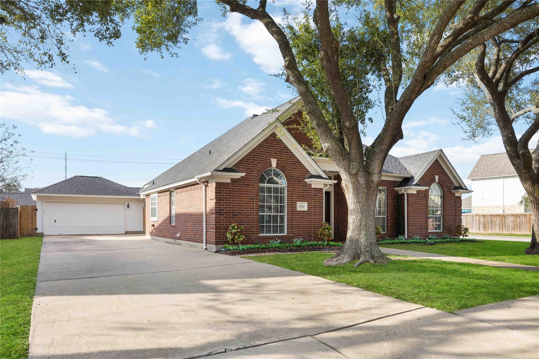 1818 Wynforest Drive