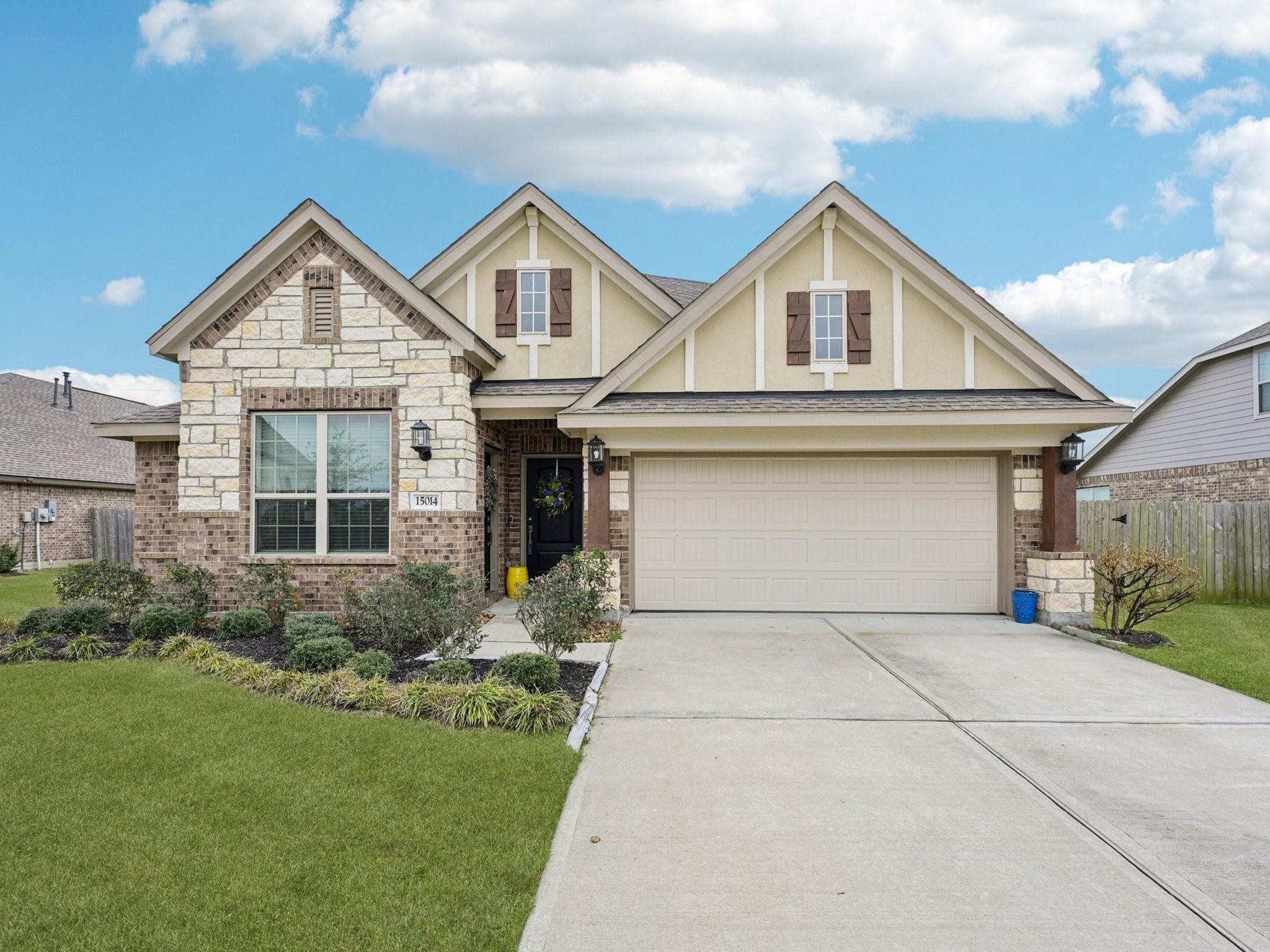 15014 Lake Shore Avenue