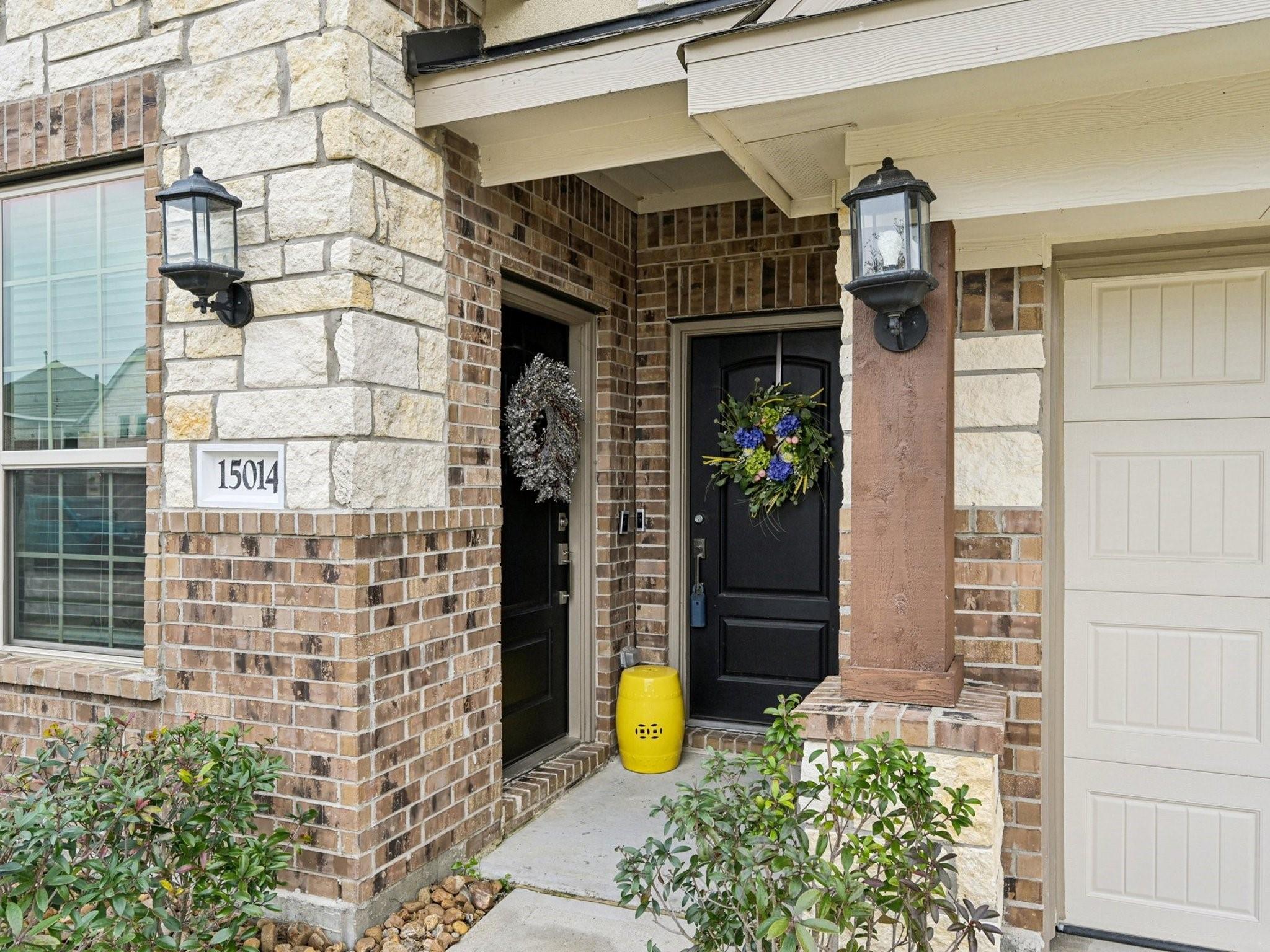 15014 Lake Shore Avenue