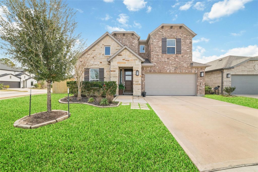 Photo of 22122 Sam Raburn Drive, Tomball, TX 77375 (MLS # 70084635)