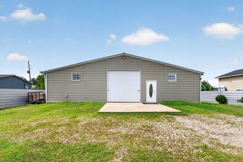 Tiny photo for 2213 Ellis Drive, Rosharon, TX 77583 (MLS # 90415646)
