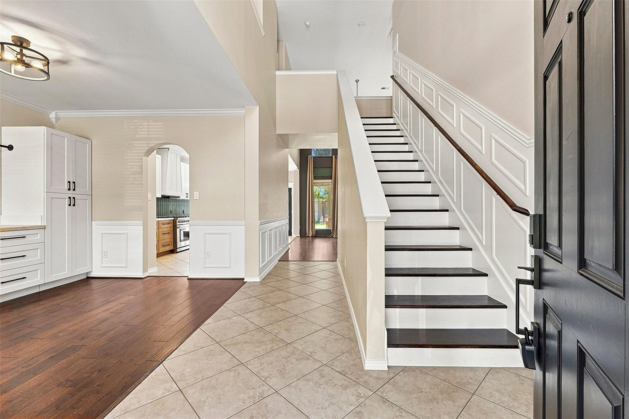 5526 Walnut Glen Lane