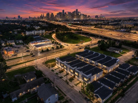 Photo of 3509 Mcilhenny Street, Houston, TX 77004 (MLS # 52396149)