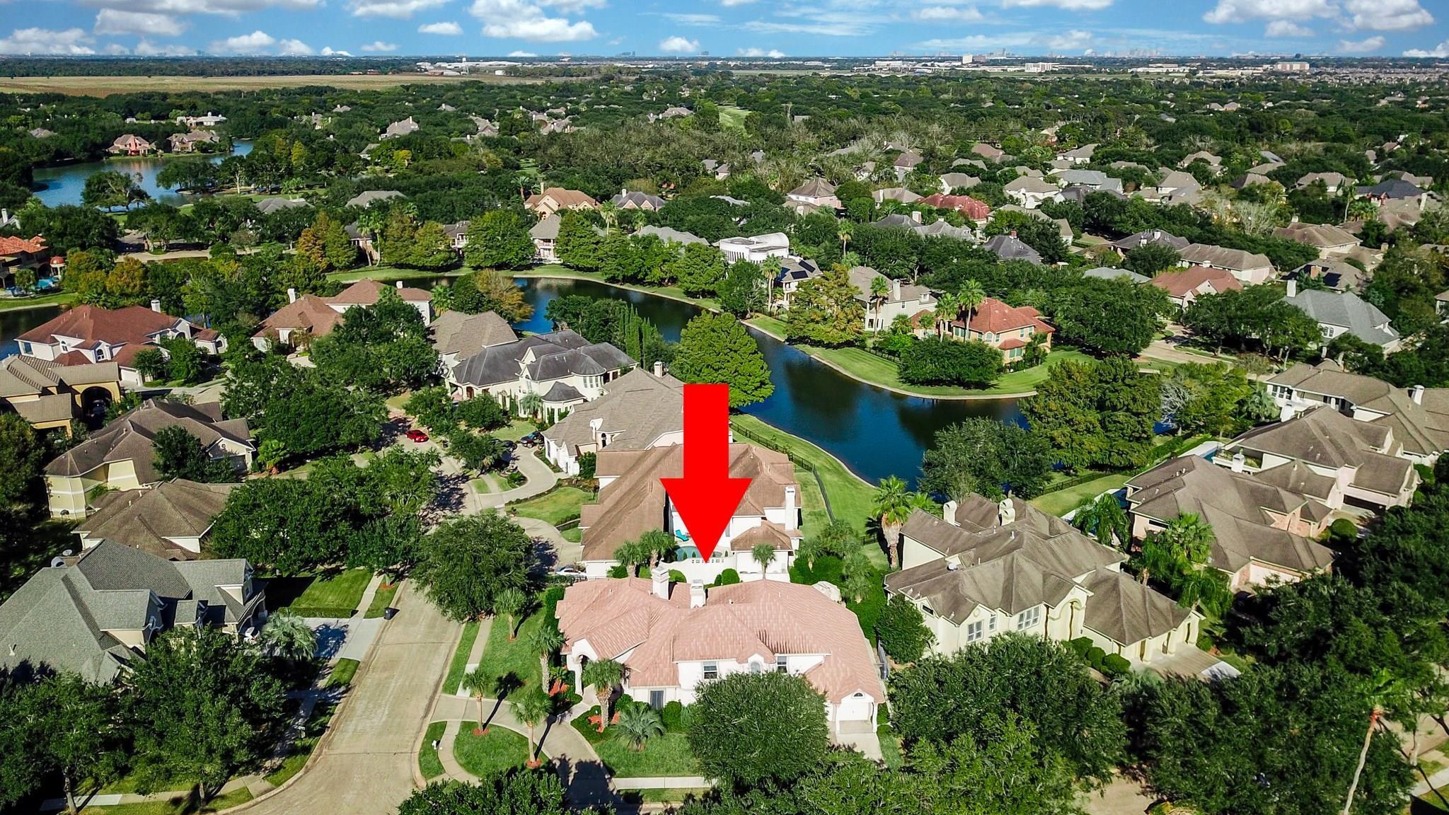 10 Lake Mist Court