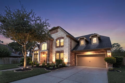 Photo of 440 Old Orchard Court, Dickinson, TX 77539 (MLS # 98931095)
