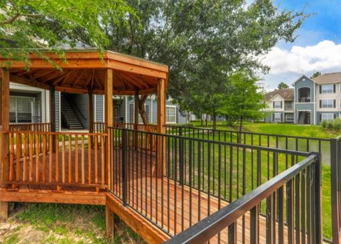 Photo of 17111 Hafer Road #315, Houston, TX 77090 (MLS # 62211062)