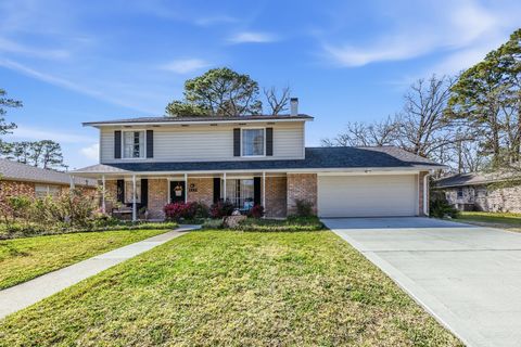 Photo of 112 Elmwood Street, Huntsville, TX 77320 (MLS # 77269865)