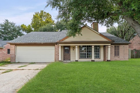 Photo of 2430 Shady Bend Drive, Pearland, TX 77581 (MLS # 76242538)