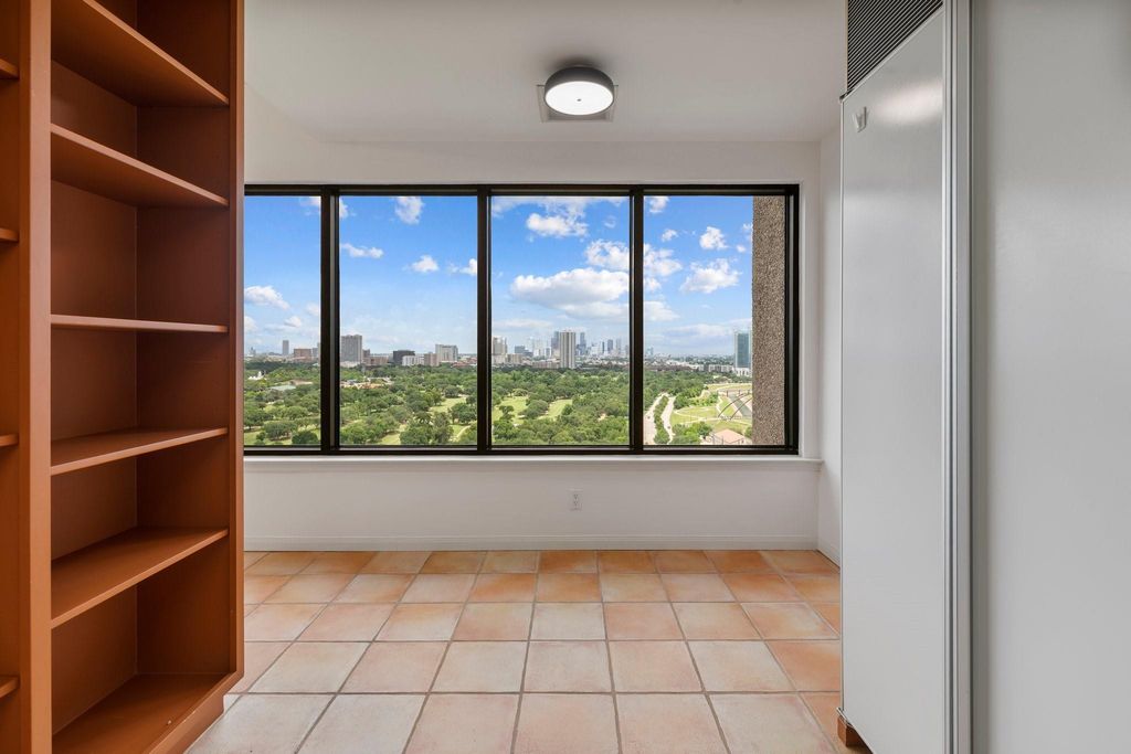 Photo of 2001 Holcombe Boulevard #1801, Houston, TX 77030 (MLS # 77078245)