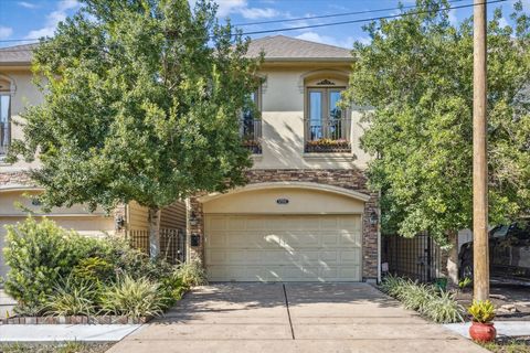 Photo of 5720 Kiam Street #C, Houston, TX 77007 (MLS # 15053733)