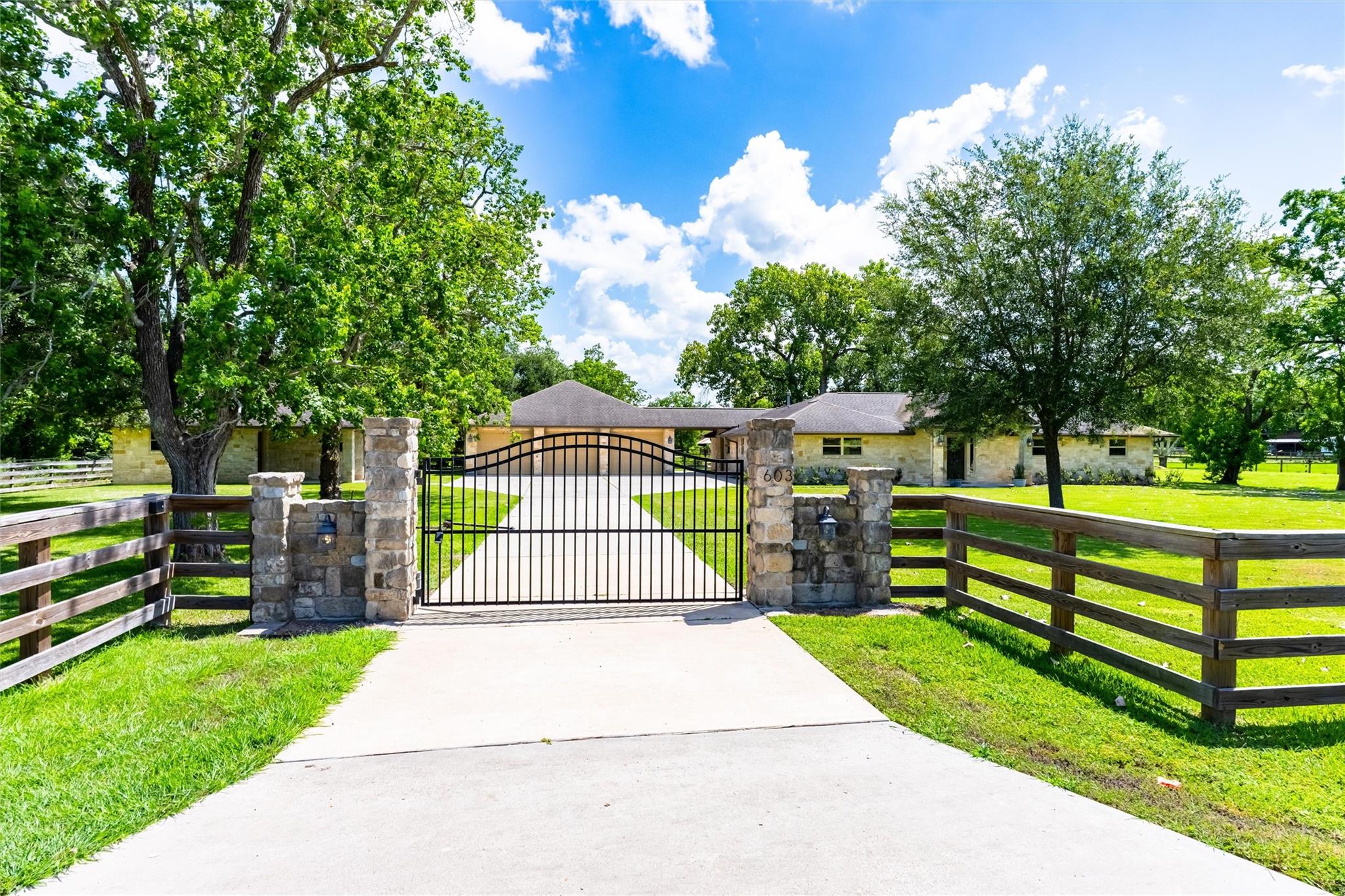 603 Rustic Lane