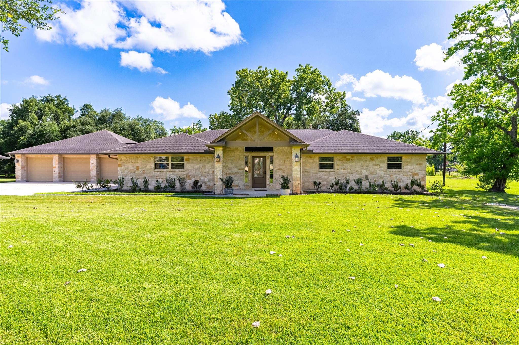 603 Rustic Lane