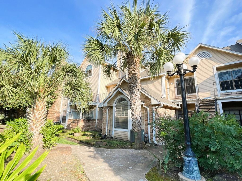 Photo of 2300 Old Spanish Trail #1078, Houston, TX 77054 (MLS # 46010510)