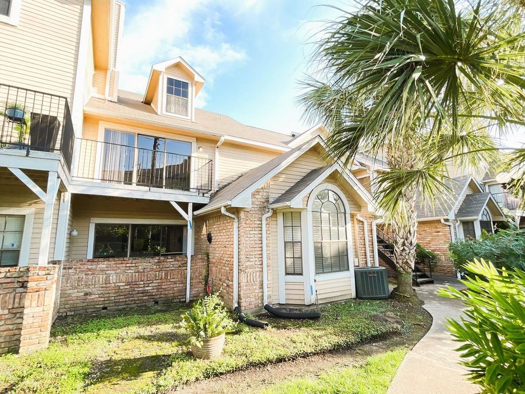 Photo of 2300 Old Spanish Trail #1078, Houston, TX 77054 (MLS # 46010510)