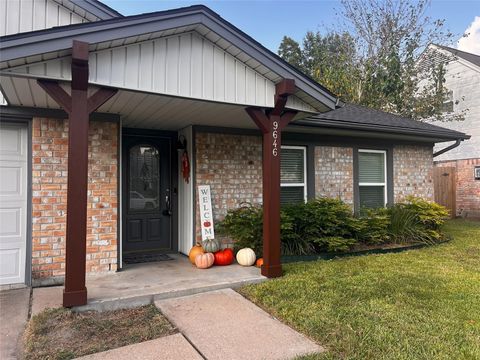 Photo of 9646 Springview Lane, Houston, TX 77080 (MLS # 93264602)