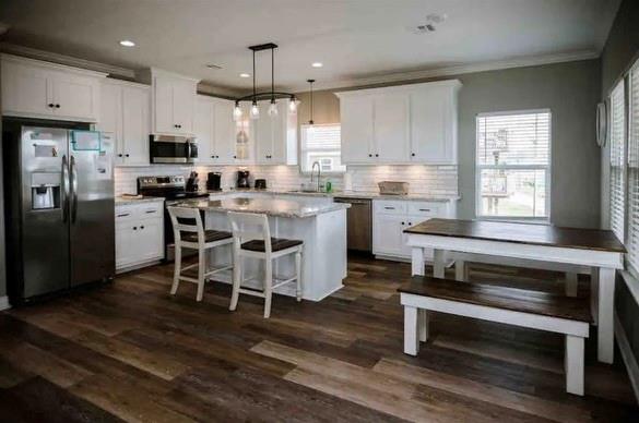 978 Tidelands Drive