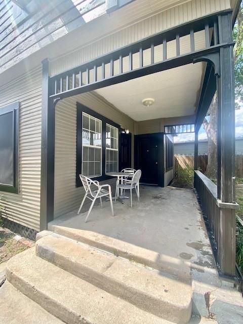 Multifamily For Sale - 1406 Elliott Street<br/> Houston, TX 77023