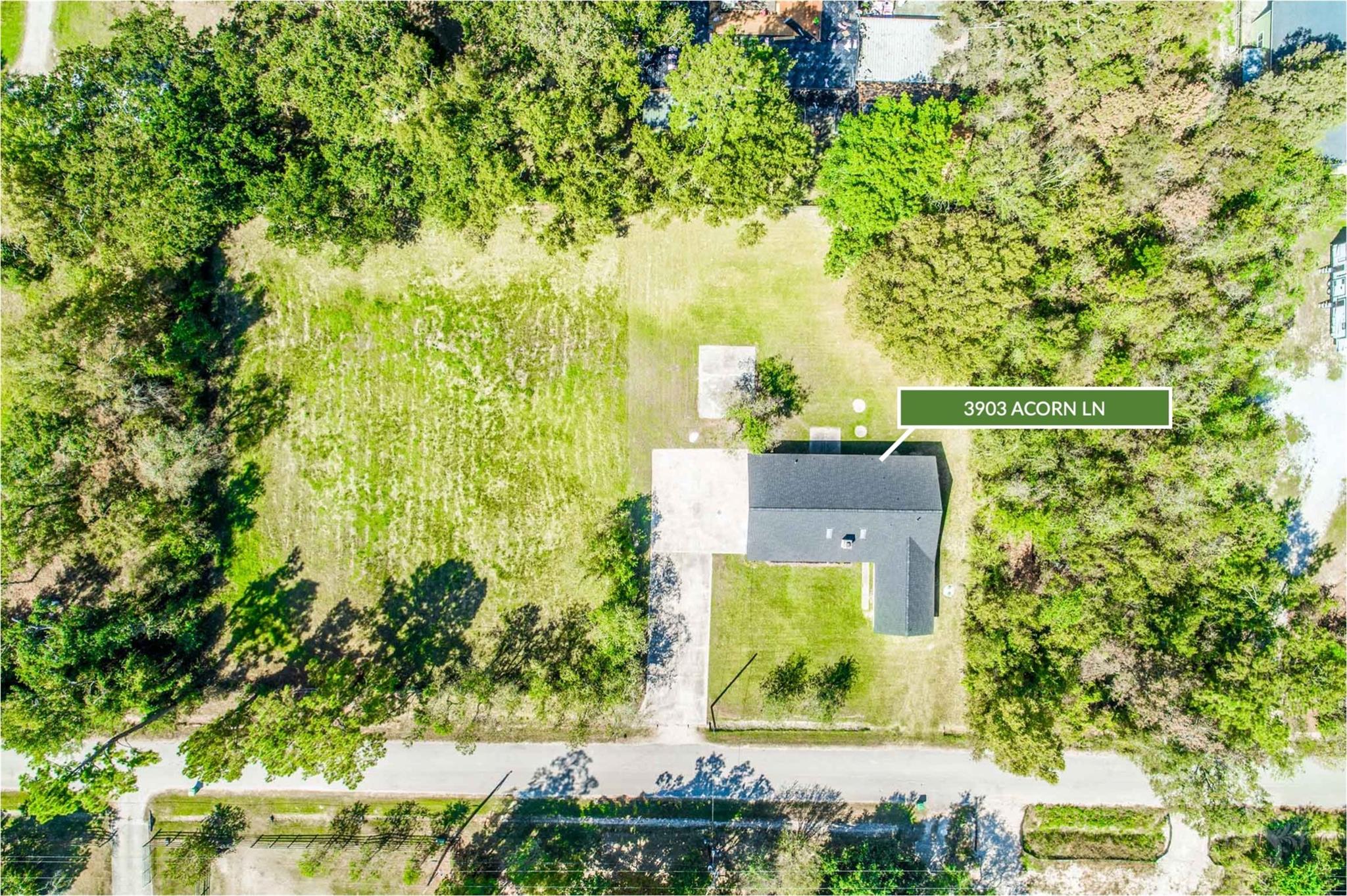 3903 Acorn Ln