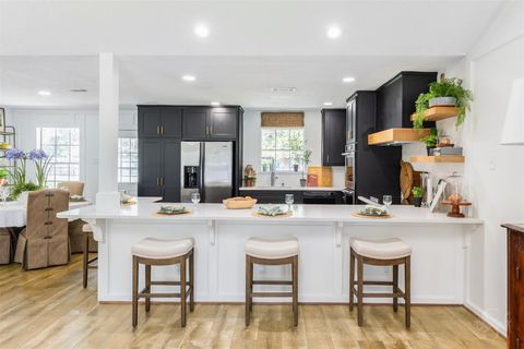 3903 Acorn Ln Kingwood TX 77365