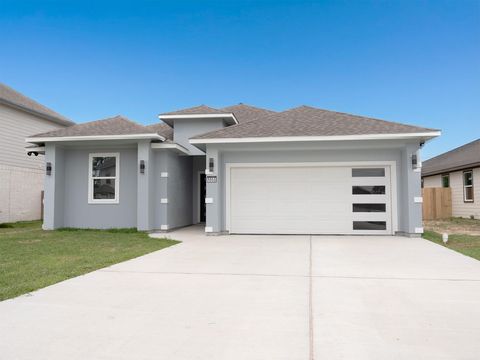 Photo of 1055 Road 5203, Cleveland, TX 77327 (MLS # 86901784)