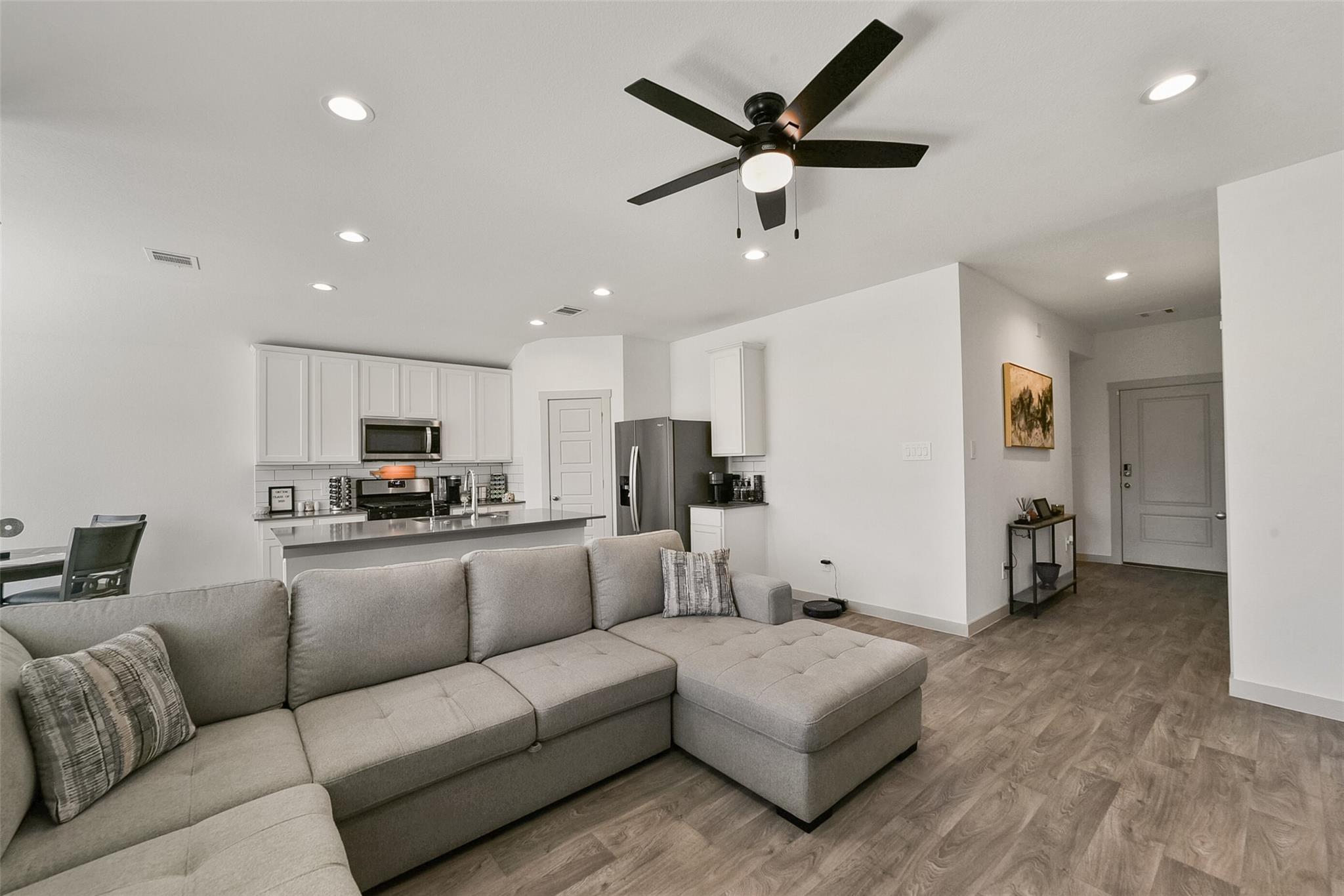 7834 Golden Rubia Lane