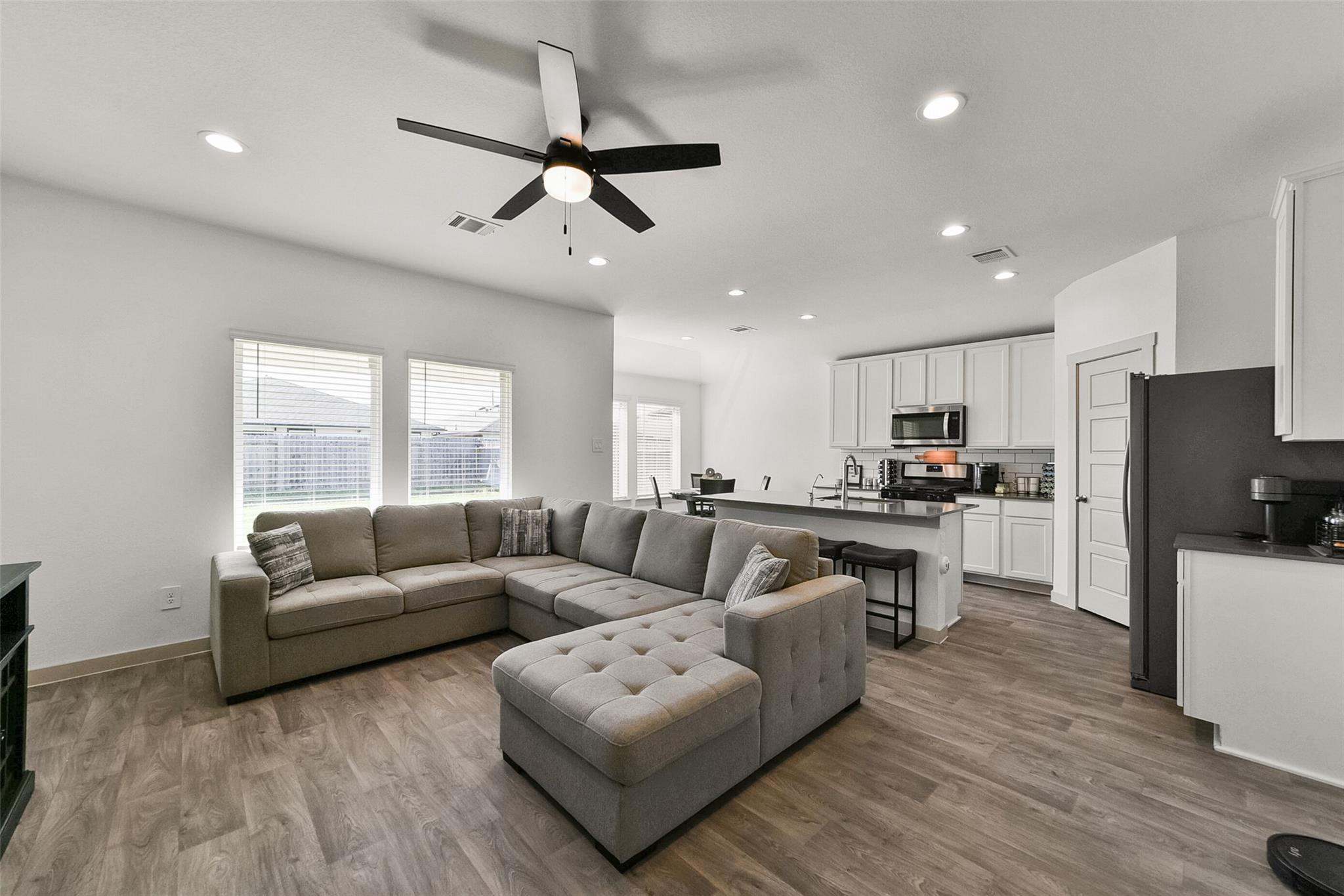 7834 Golden Rubia Lane