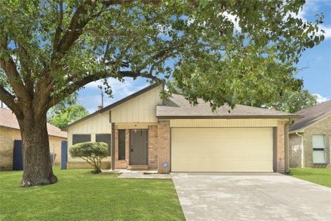 Photo of 8111 Furlong Lane, Houston, TX 77071 (MLS # 98486508)