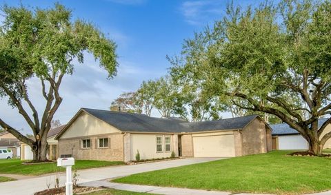 Photo of 6703 Stonewater, Houston, TX 77084 (MLS # 31725487)