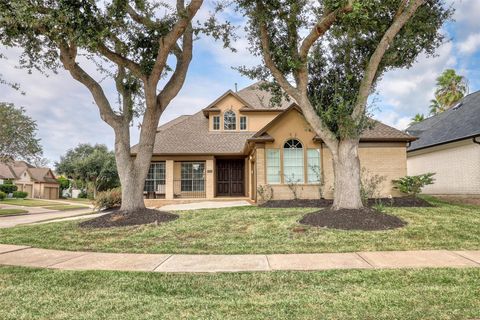 Photo of 201 Las Brisas Street, Kemah, TX 77565 (MLS # 18023804)