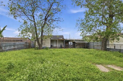 Tiny photo for 2423 Chamberlain Street, Houston, TX 77093 (MLS # 72462582)