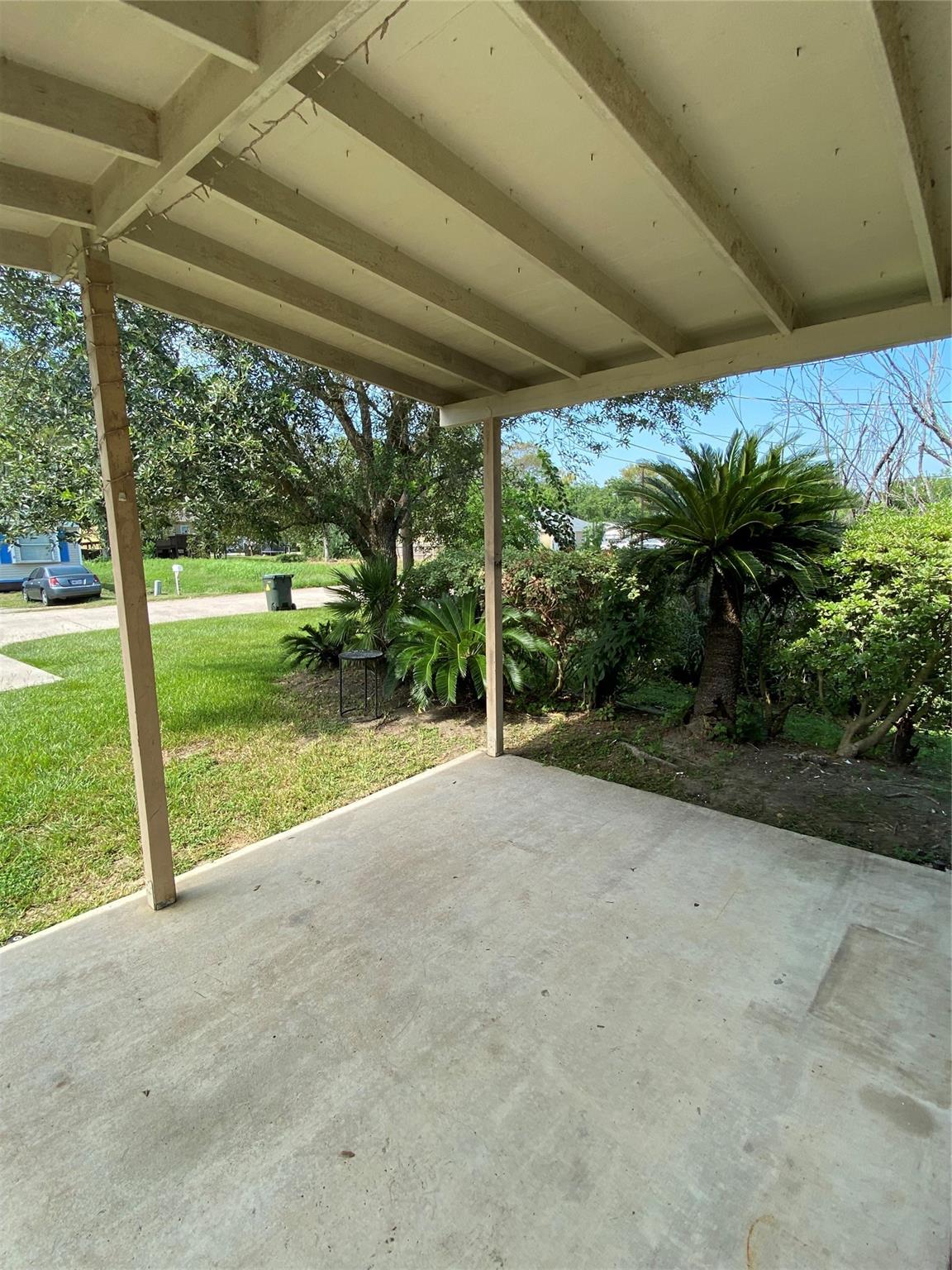 3815 Putnam Drive