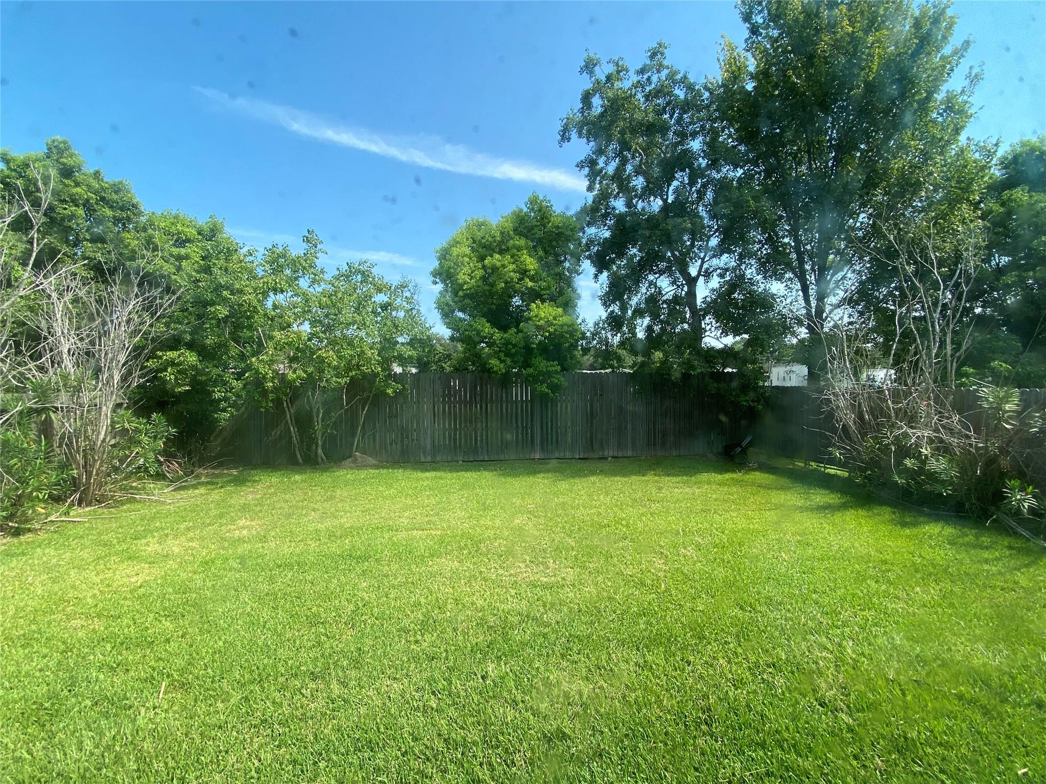 3815 Putnam Drive